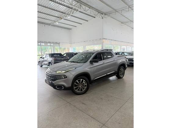 FIAT TORO 2.0 16V TURBO DIESEL VOLCANO 4WD AT9 FIAT TORO 2.0 16V TURBO DIESEL VOLCANO 4WD AT9